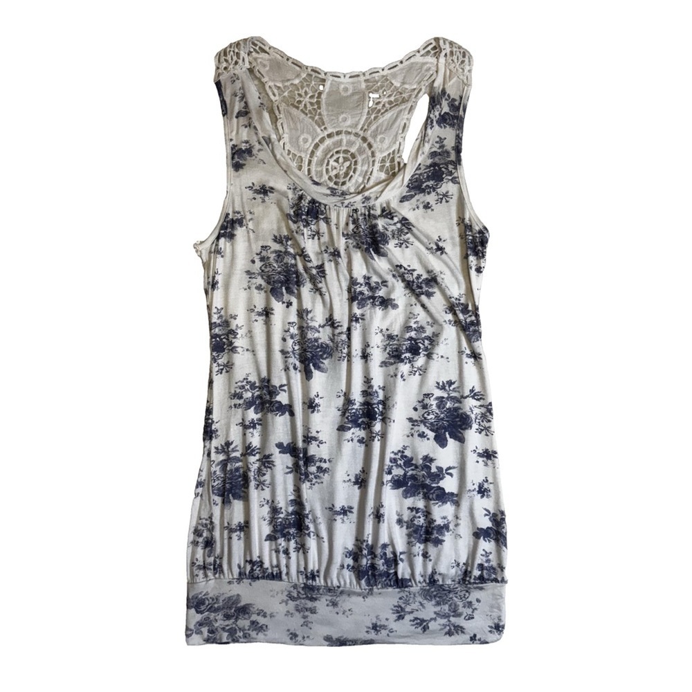 Body Central Crochet Racer Back Tank
White Blue Floral Sleeveless Size Medium